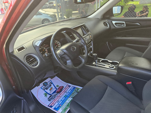 Nissan Pathfinder Sv 4x4