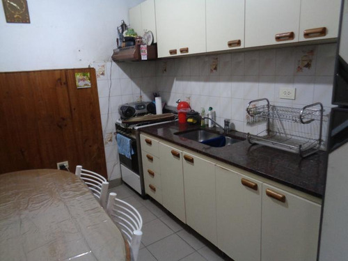Imagen 4 de 21 de Oportunidad! Vivienda Multifamiliar 3 Ambientes Con Patio Y 4 Ambientes-en Venta