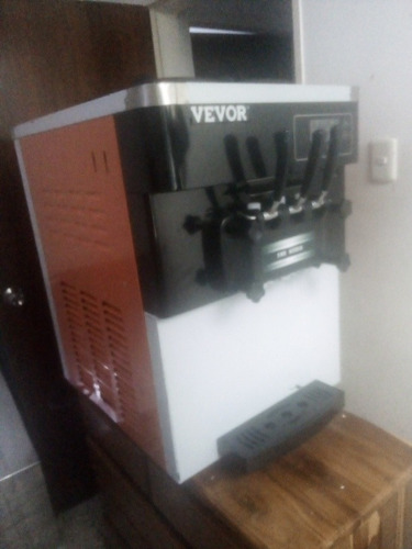 Imagen 2 de 10 de Maquina De Helados