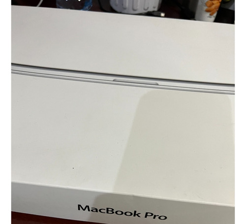 Macbook Pro Retina 15.4 (Usado)