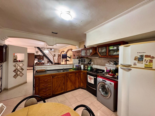 Casa En Venta De 3 Ambientes En Ranelagh. Acepta Financiacion