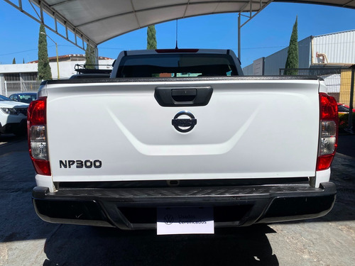 Nissan NP300 2.5 Doble Cabina S Pack Seg Mt