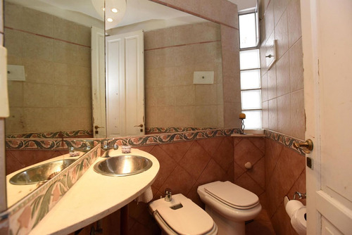 Venta Casa 4 Amb En Flores Cochera, Apto Credito