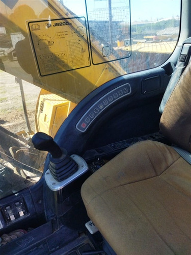 Escavadeira Jcb Js200lc Ano 2011 C/ 11.000 Horas