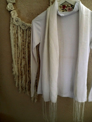 Divina Pashmina Con Flecos Color Blanco