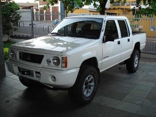 Imagem 5 de 7 de Kit Moldura Farol + Pisca L-200 Quadrada 2001/2006 Gl/gls