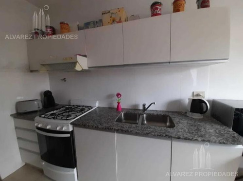 Imagen 2 de 11 de Departamento - Castelar Sur