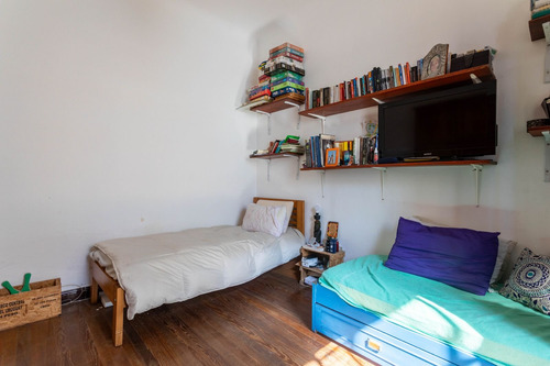 Única En Su Estilo. Venta De Casa En Malvin, 5 Dormitorios, Padrón Único.