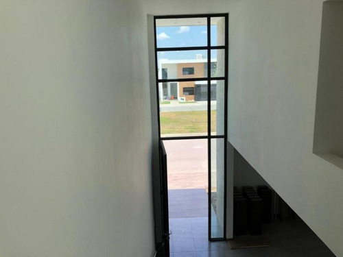 Imagen 4 de 10 de Residencia En Venta En Hacienda San Joè