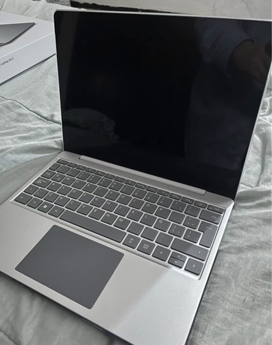 Microsoft Surface Laptop Go 2, I5 8gb 256gb Ssd (Usado)