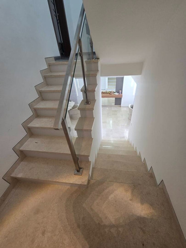 Townhouse En Venta En Mañongo - Wc