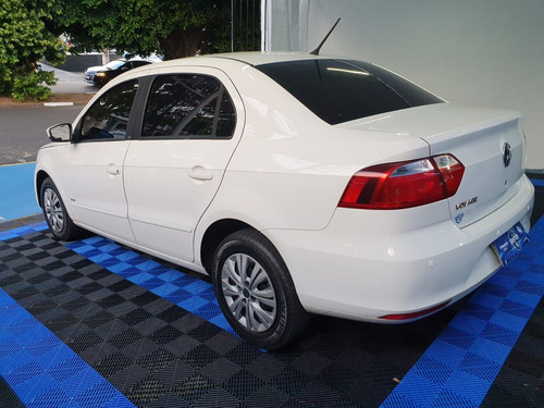 Volkswagen Voyage VOYAGE 1.0/1.0 City Mi Total Flex 8V 4p