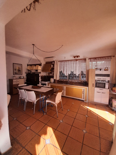 Casa 4 Dormitorios Con Piscina Climatizada