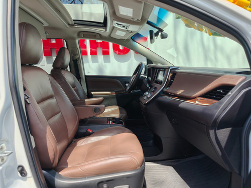 Toyota Sienna 3.5 Limited At