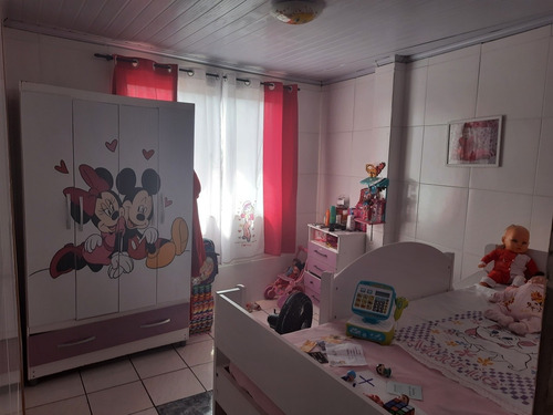Imagem 3 de 14 de Casa De 4 Quartos E 2 Banheiros