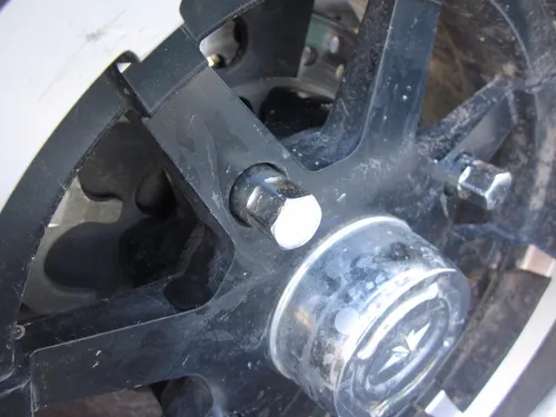 Juego De Tuercas Cromadas Para Polaris Rzr 570 800 900 (4)