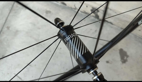 Rines De Ruta Bontrager Elite Tlr Paradigm Con Llantas (Usado)