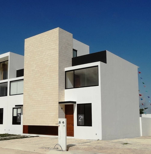 Imagen 2 de 28 de Venta De Casa En Paraiso Playa Del Carmen Cerca Del Mar Caribe
