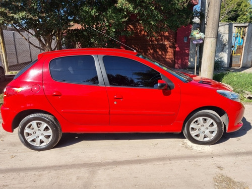 Peugeot 207 2014 1.4 Active 75cv