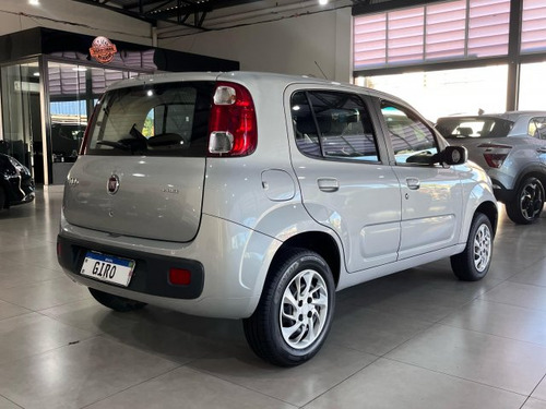 Fiat Uno Uno 1.0 EVO VIVACE 8V FLEX 4P MANUAL