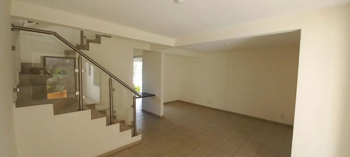 Se Vende Casa En Sonterra, 3 Recamaras, Una En Pb, Terraza Tipo Roof, 3.5 Baños