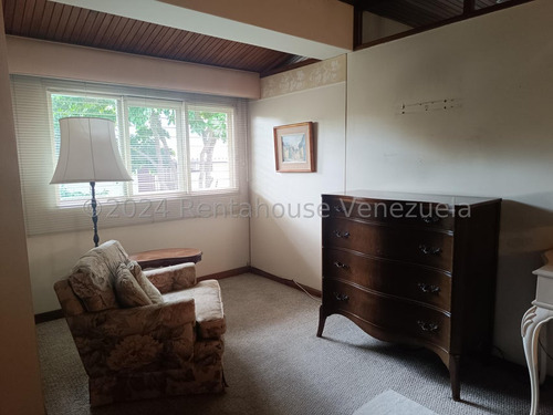 Casa En Venta En Lomas De Chuao Caracas Calle Cerrada