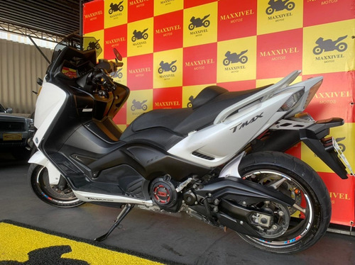 Imagem 5 de 11 de Yamaha Tmax 530 Abs