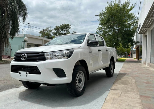 Toyota Hilux D/cabina 2.4 Tdi Dx 4x4 0km My2024