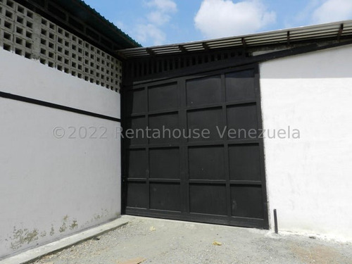Ji 24-2888. Alquiler De Galpón De 2000m2 Ubicado En Guarenas. Rah