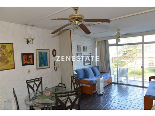 Apartamento En Mansa, 1 Dormitorios
