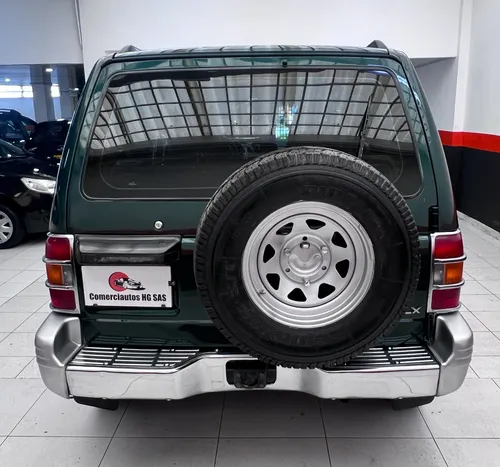 Mitsubishi Montero 3.0 V13
