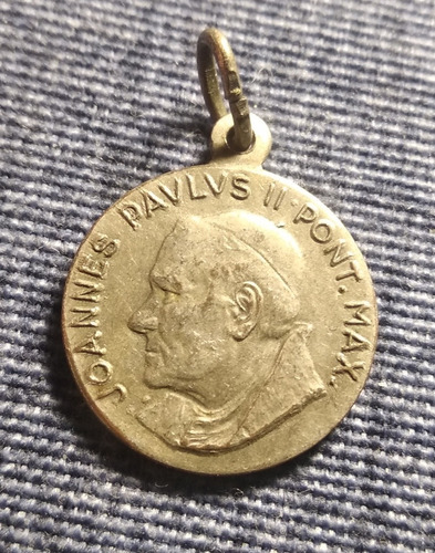 Medalla Juan Pablo 2 .