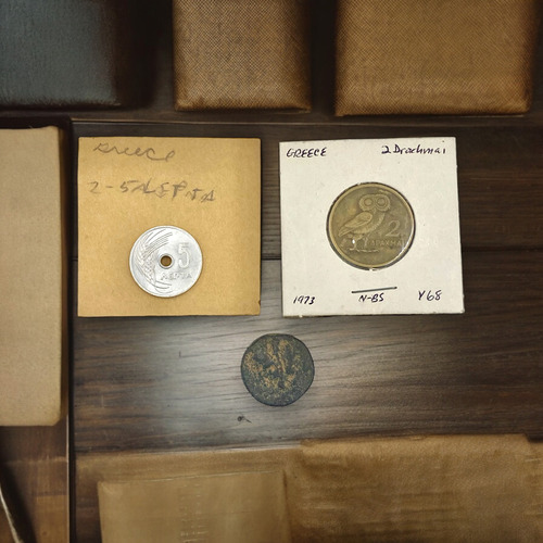 3 Monedas Antiguas Griegas Bronce Antigüedad Año 300 + 2 (Usado)