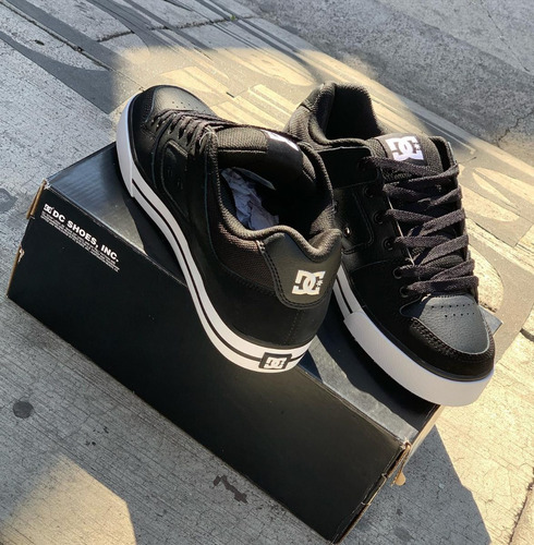 Imagen 9 de 10 de Tenis Dc Shoes Pure Black Black White Skate Hombre