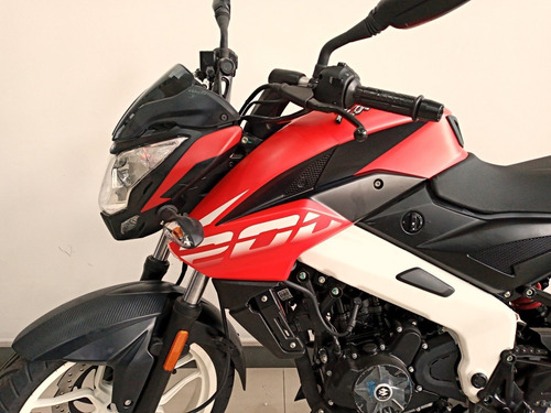 Imagen 8 de 20 de Bajaj Rouser Ns200 Ns 200 0km Naked 2023 Motonet