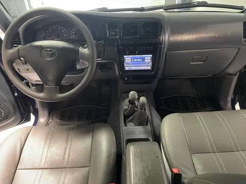 Toyota Hilux 2.4L 4x4 DC