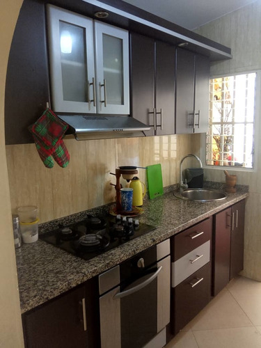 Imagen 5 de 12 de Casa Urbanización Colinas De Las Rosas, Guatire.