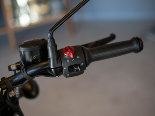 Imagen 16 de 25 de Royal Enfield Hntr 350 Rebel Black Reserva Hoy