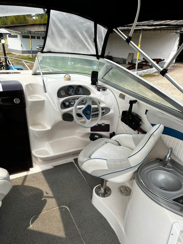 Lancha Focker 255 C/ Mercury Optimax 225 Hp 2014