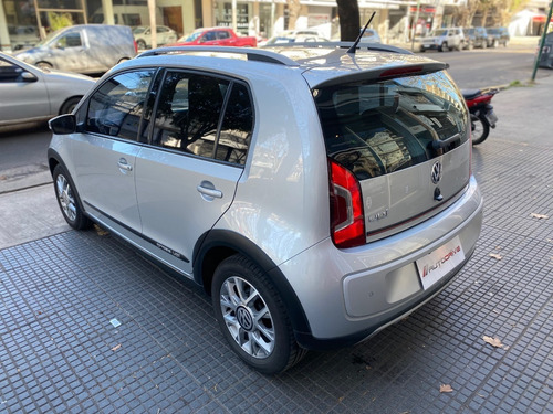 Imagen 12 de 22 de Vw Up Cross Manual 2016