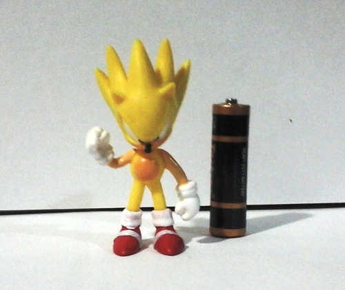 Super Sonic Sonic The Hedgehog Mide 7 Cm (Usado)