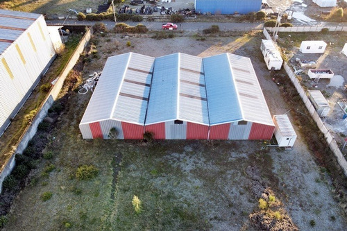 Imagen 4 de 8 de Terreno Industrial Con Galpones