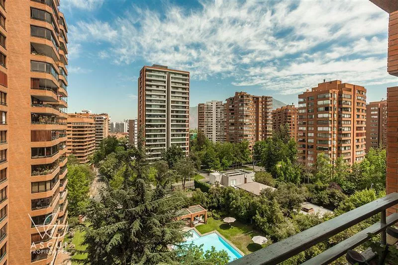 Departamento En Venta De 3 Dorm. En Las Condes