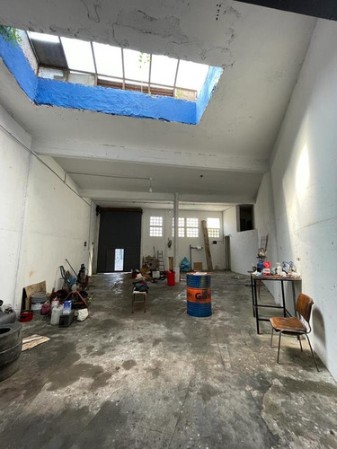 Imagen 3 de 12 de Galpón Mas Vivienda 290m2 En Venta - Villa Soldati