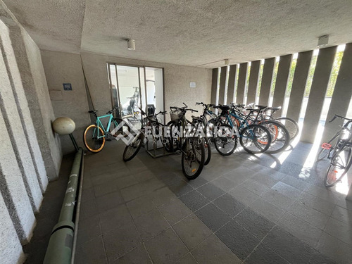 Duplex En Venta De 2 Dorm. En Ñuñoa