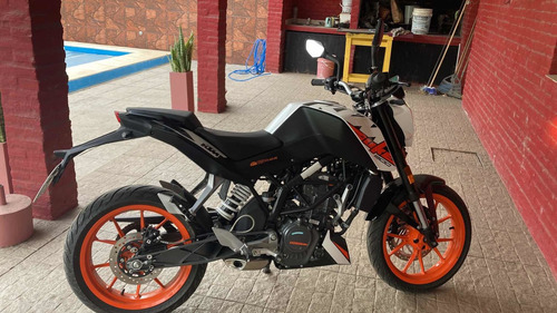 Imagen 2 de 4 de Ktm Duke 200