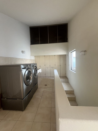 Residencia En Renta En Jardines De La Montaña