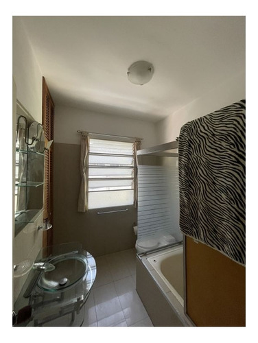 Venta . Apartamento. El Bosque. Caracas. Af