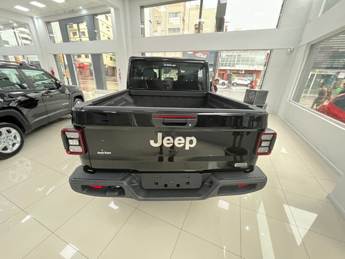 Imagen 15 de 24 de Gladiator Overland 3.6l At8 4x4