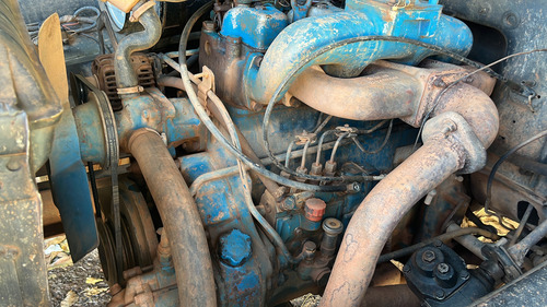 Vendo F4000 Na Carroceria Observação No Documento Está Baú